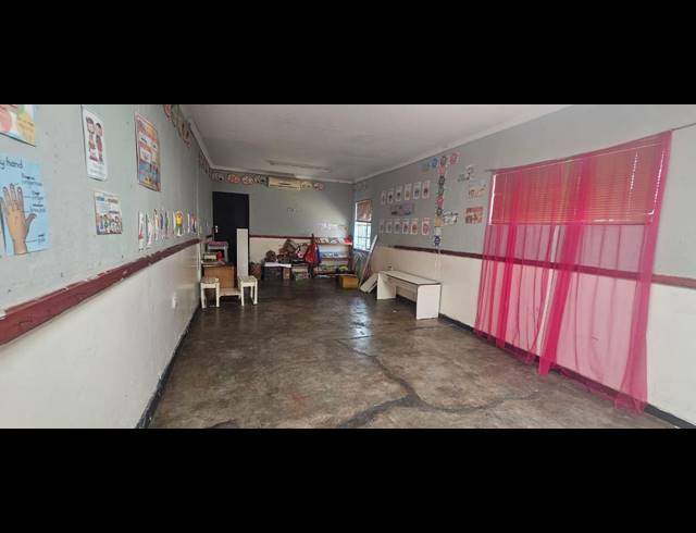 934M² BUSINESS FOR SALE IN RUSTENBURG CENTRAL
